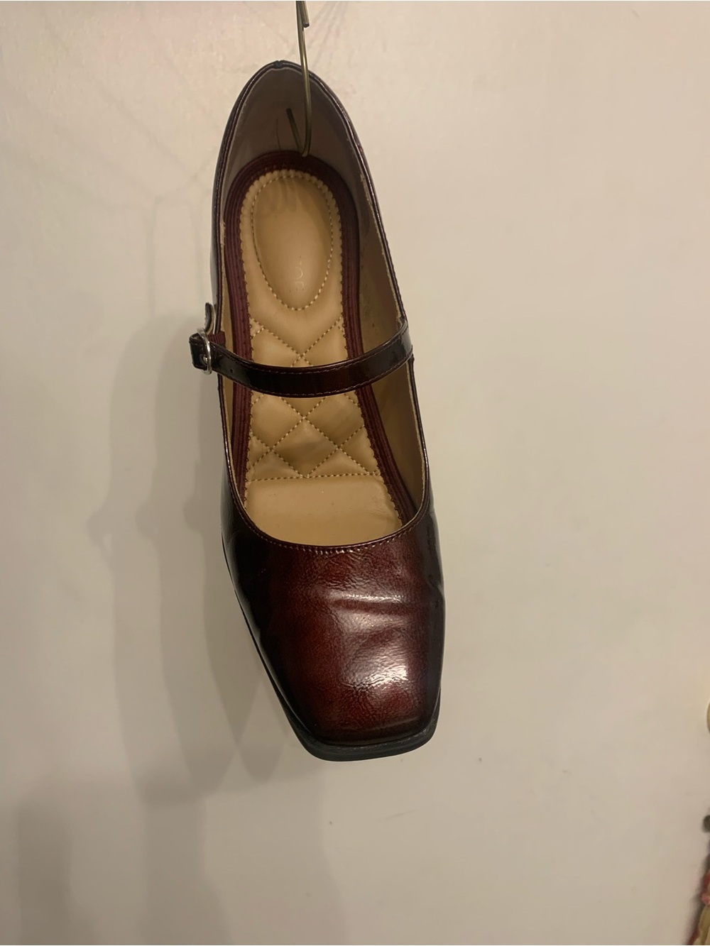 Patent Mary Jane Block Heel in Burgundy - Picture 2 of 3